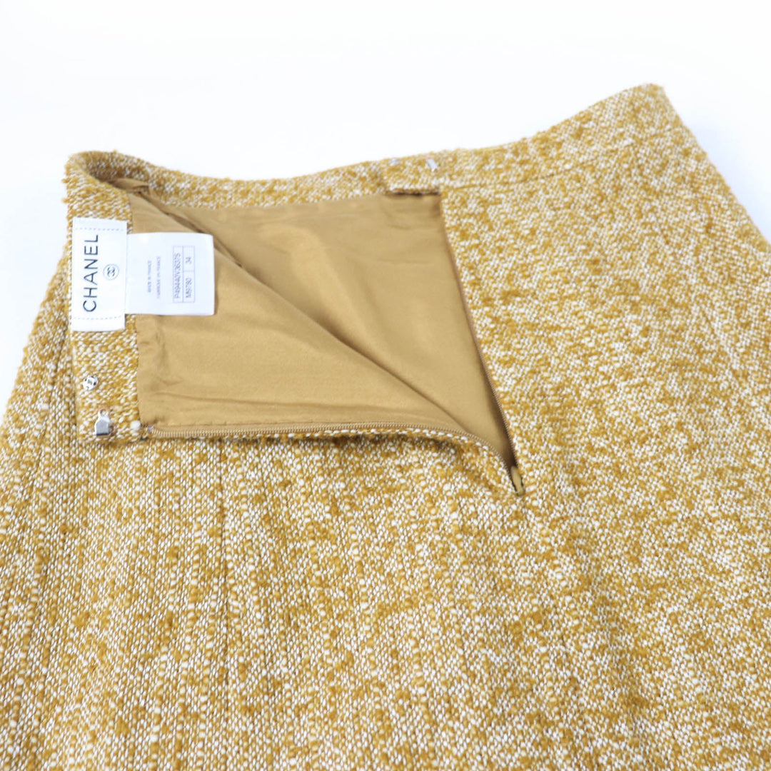 CHANEL Tweed skirt P49440V36375 Main: 74% wool, Main: 12% cotton, Main: 10% mohair, Main: 4% nylon, Lining: 100% silk Brown type Women 34 Used Authentic