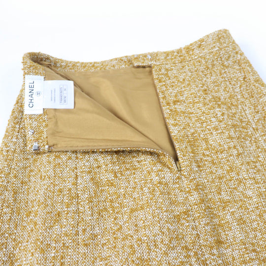 CHANEL Tweed skirt P49440V36375 Main: 74% wool, Main: 12% cotton, Main: 10% mohair, Main: 4% nylon, Lining: 100% silk Brown type Women 34 Used Authentic
