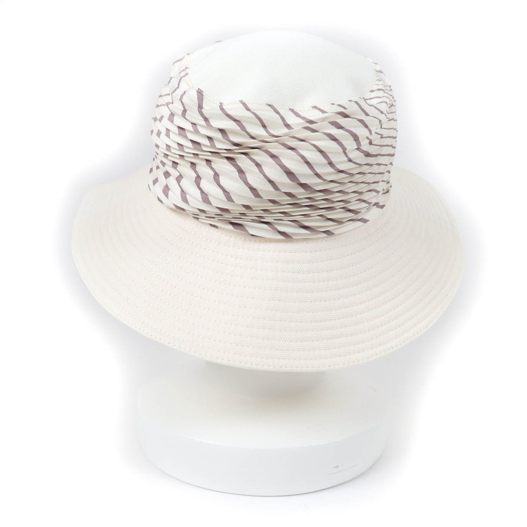 HERMES hat Main: 100% cotton, Part: 100% silk, Lining: 100% linen white Women 57 Used Authentic