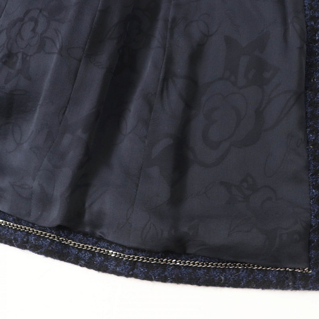 CHANEL coat P57229 Outer: 80% wool, Outer: 14% nylon, Outer: 6% rayon, Lining: 100% silk, Part: 62% wool Black navy Women 34 Used Authentic