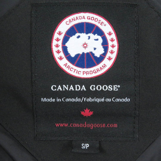 CANADA GOOSE Down jacket 2301JM Outer: 85% polyester, Outer: 15% cotton, Lining: 100% nylon, Filling: down, Fur: coyote black Russell Parka Russell mens S Used Authentic