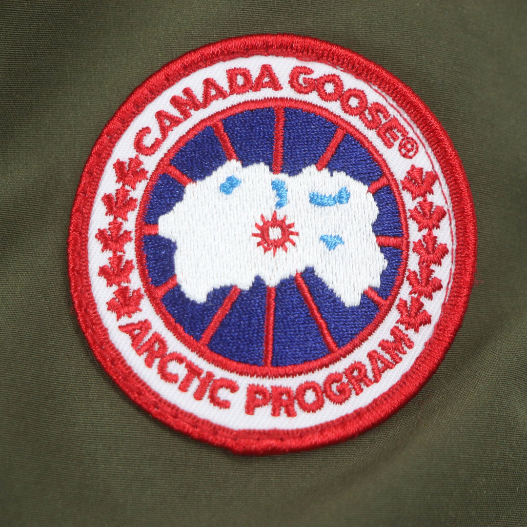 CANADA GOOSE Down jacket 2301JM Outer: 85% polyester, Outer: 15% cotton, Lining: 100% nylon, Part: 98% acrylic, Part: 2% polyester khaki Russell Parka Heritage Russell Parka Heritage mens S Used Authentic