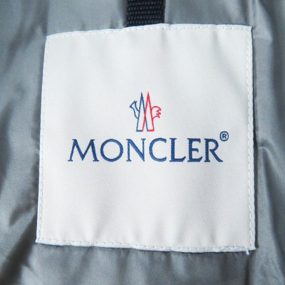 MONCLER Down jacket Outer: 100% nylon, Outer: 100% nylon, Filling: 90% down, Filling: 10% feather, Filling: 100% polyester gray CESTREDE Women 00 Used Authentic