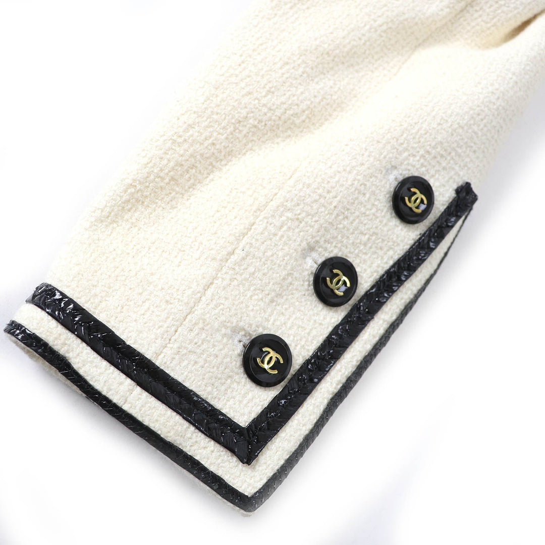 CHANEL Jacket 95P P04690 Outer: 100% cotton, Lining: 95% silk, Lining: 5% other Ivory black Women 36 Used Authentic