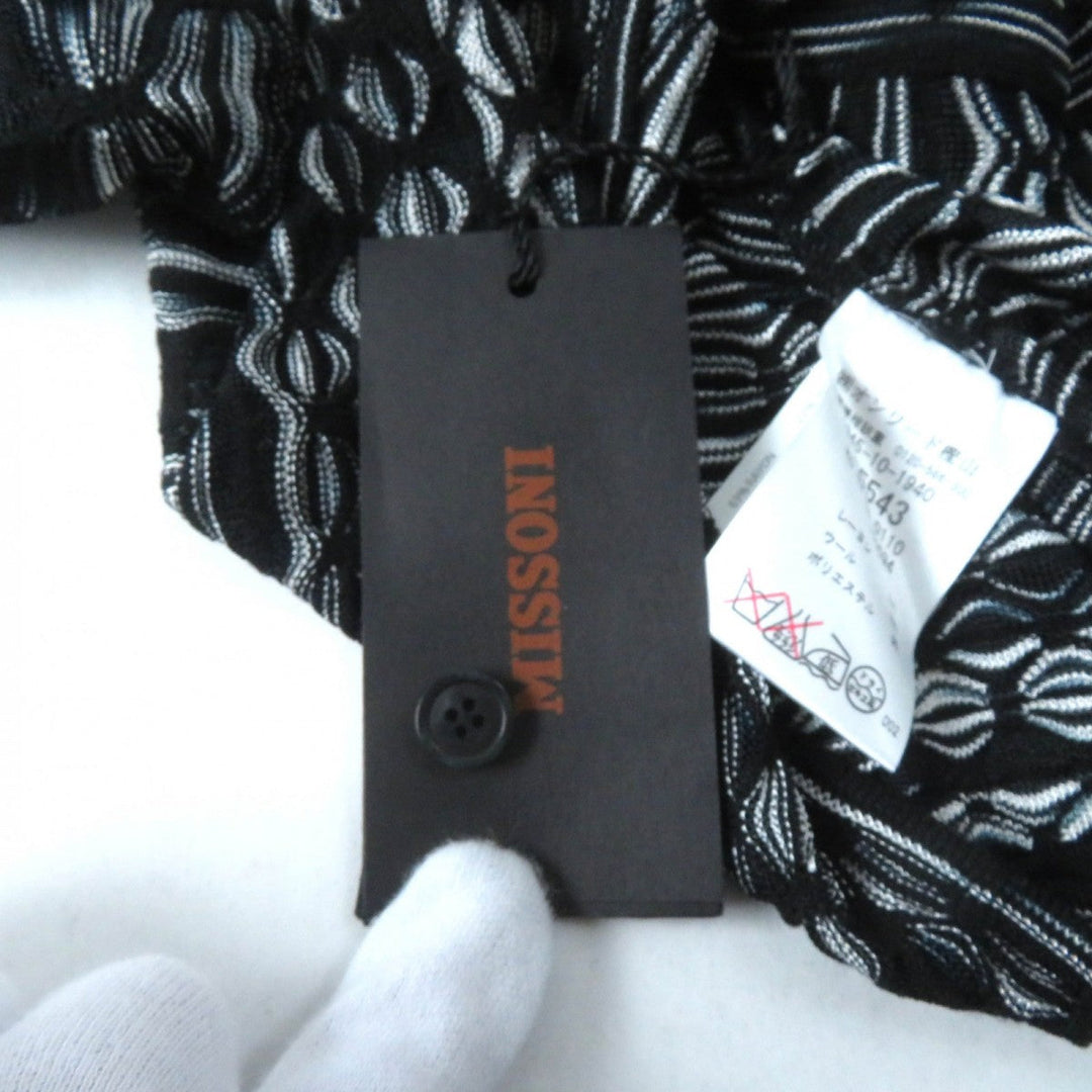 Missoni ensemble Main: 69% rayon, Main: 22% wool, Main: 9% polyester Black White Women 40 Used Authentic