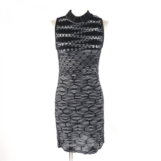 Missoni ensemble Main: 69% rayon, Main: 22% wool, Main: 9% polyester Black White Women 40 Used Authentic