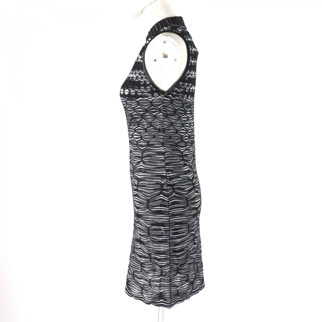 Missoni ensemble Main: 69% rayon, Main: 22% wool, Main: 9% polyester Black White Women 40 Used Authentic
