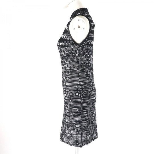 Missoni ensemble Main: 69% rayon, Main: 22% wool, Main: 9% polyester Black White Women 40 Used Authentic