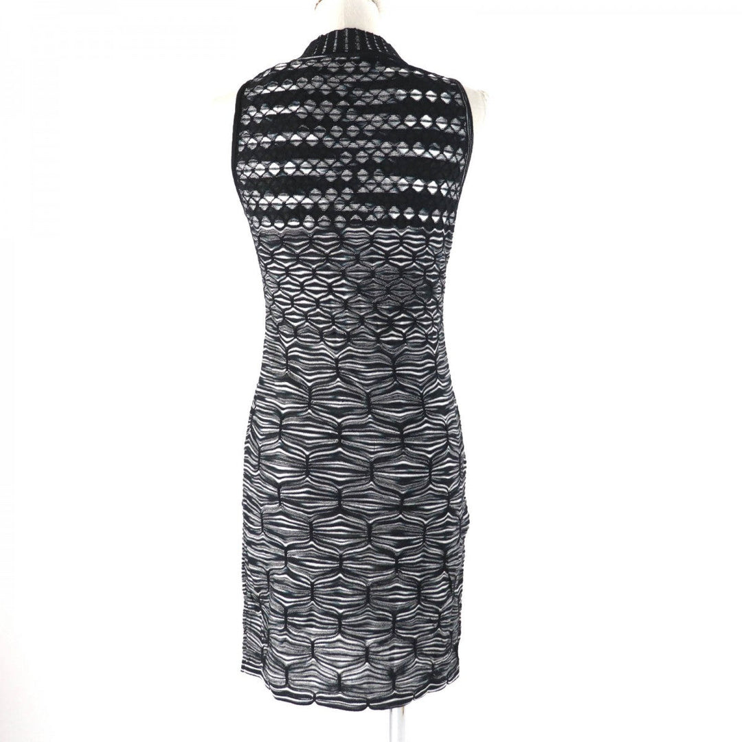 Missoni ensemble Main: 69% rayon, Main: 22% wool, Main: 9% polyester Black White Women 40 Used Authentic