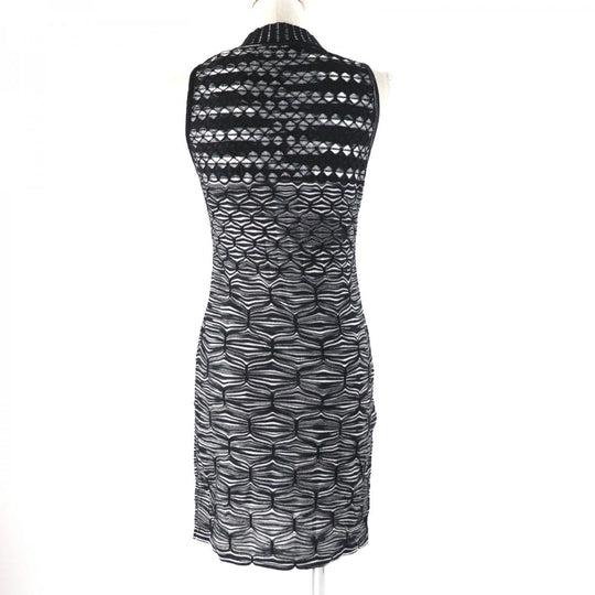 Missoni ensemble Main: 69% rayon, Main: 22% wool, Main: 9% polyester Black White Women 40 Used Authentic