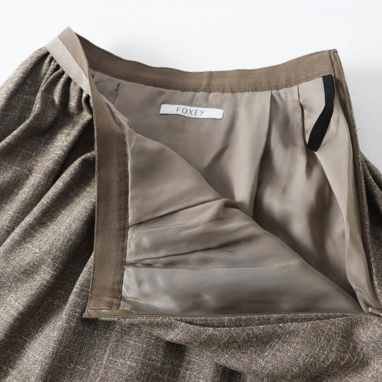 FOXEY skirt 40160 Outer material: 63% wool, Outer material: 36% rayon, Outer material: 1% polyurethane, Lining: 100% cupra, Part: 100% cupra Brown type Women 38 Used Authentic