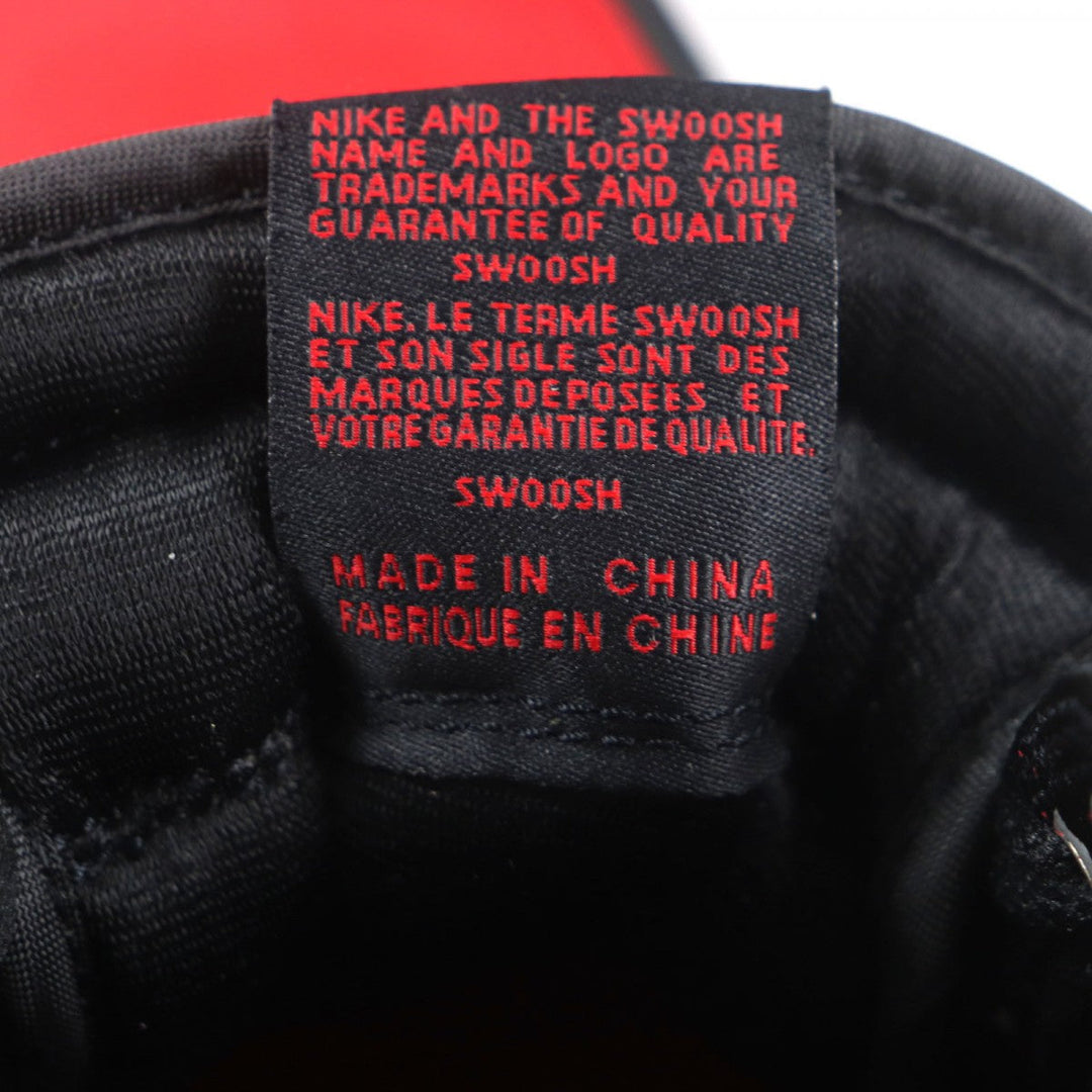 NIKE High cut sneakers FD4810-061 Main�FSatin Black red WMNS AIR JORDAN 1 RETRO HI OG Women's Air Jordan 1 Retro High OG mens 26.5 Used Authentic