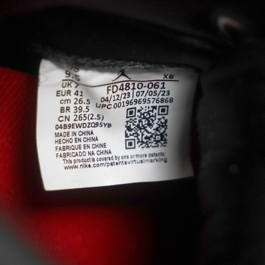 NIKE High cut sneakers FD4810-061 Main�FSatin Black red WMNS AIR JORDAN 1 RETRO HI OG Women's Air Jordan 1 Retro High OG mens 26.5 Used Authentic