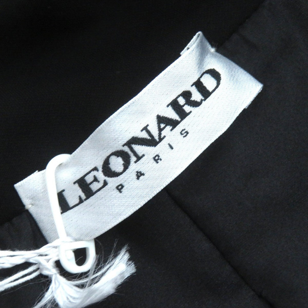 LEONARD Jacket Outer material: 72% rayon, Outer material: 28% polyester, Part: 100% silk, Sleeve lining: 100% silk Black Brown type Women 42 Used Authentic