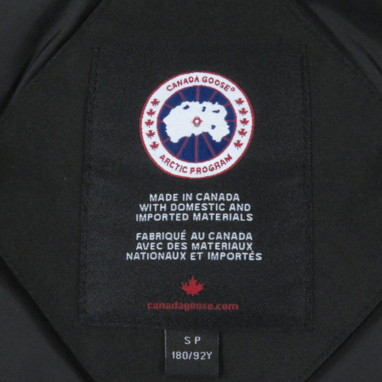 CANADA GOOSE Down jacket 3438JM Outer: 85% polyester, Outer: 15% cotton, Lining: 100% nylon, Filling: 80% down, Filling: 20% feather black Jasper Parka mens S Used Authentic