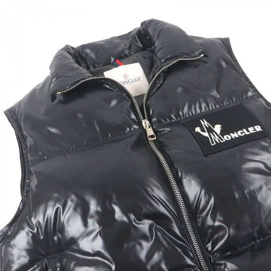 MONCLER Down vest Main: 100% nylon, Filling: 90% down, Filling: 10% feather black BANKER GILET mens Used Authentic