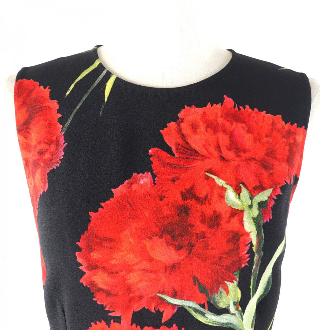 DOLCE&GABBANA setup Outer: 100% viscose, Lining: 97% polyester, Lining: 3% elastane Black Red Green type Women 38 Used Authentic