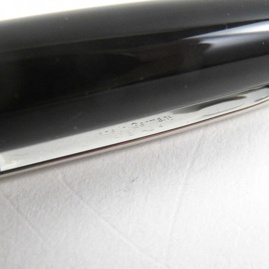 MONTBLANC Ballpoint pen - Black Silver Meisterstück Classic