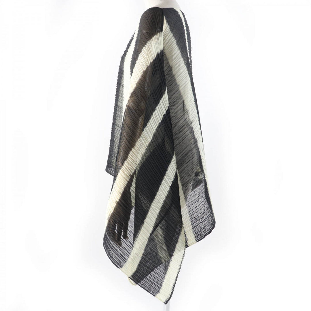 PLEATS PLEASE poncho PP52-AD311 polyester Black Ivory
