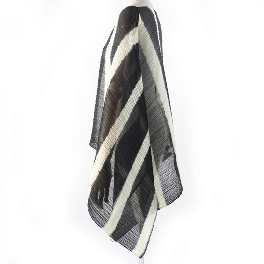 PLEATS PLEASE poncho PP52-AD311 polyester Black Ivory