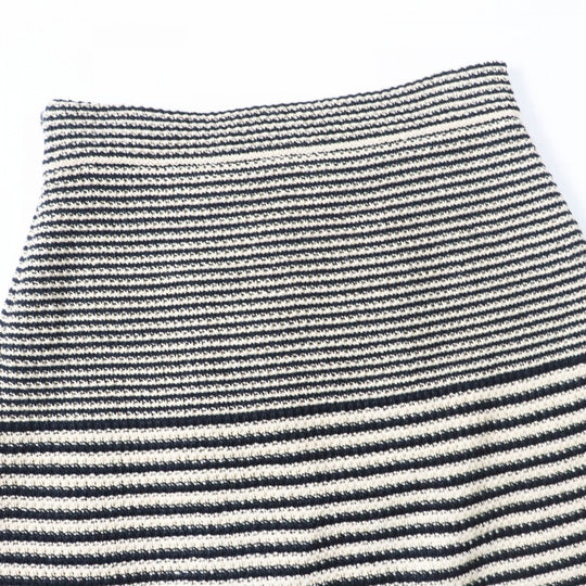 CHANEL Tweed skirt 15P P51250 Outer: 41% paper, Outer: 31% cotton, Outer: 28% silk, Lining: 86% silk, Lining: 14% elastane Black Ivory Women 34 Used Authentic