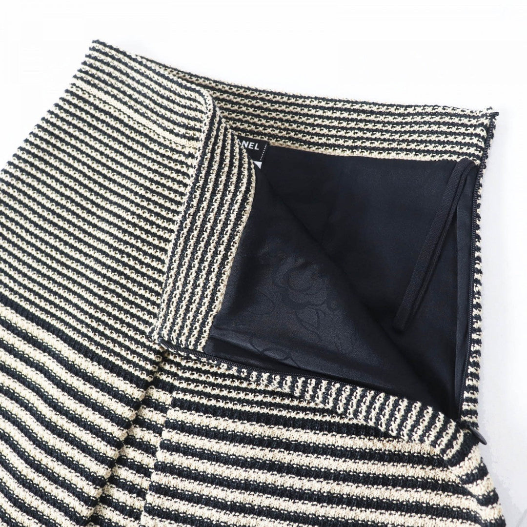 CHANEL Tweed skirt 15P P51250 Outer: 41% paper, Outer: 31% cotton, Outer: 28% silk, Lining: 86% silk, Lining: 14% elastane Black Ivory Women 34 Used Authentic