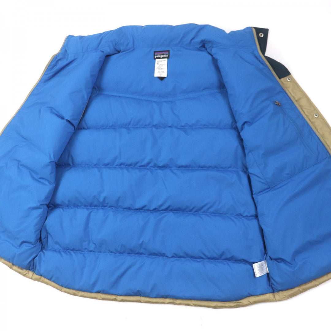 patagonia Down vest 27571 Outer: 100% polyester, Lining: 100% polyester, Filling: 80% down, Filling: 20% other Navy beige mens L Used Authentic
