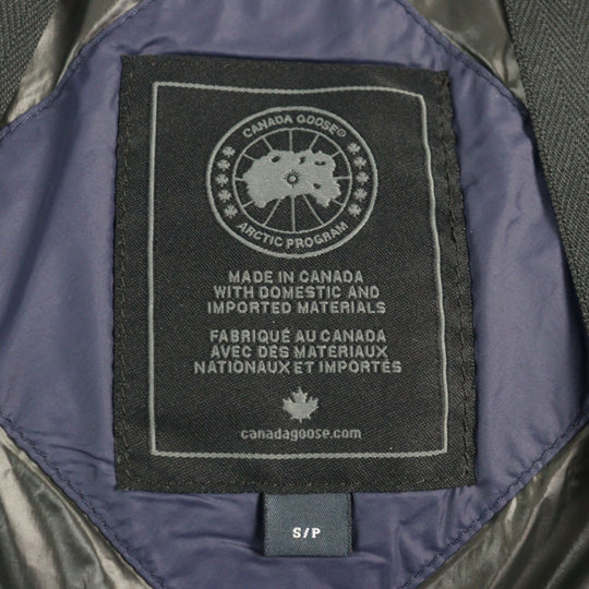 CANADA GOOSE down coat 2608MB Outer: 100% nylon, Lining: 100% nylon, Part: 96% acrylic, Part: 4% polyurethane, Filling: 90% down Navy black WARWICK PARKA mens S Used Authentic