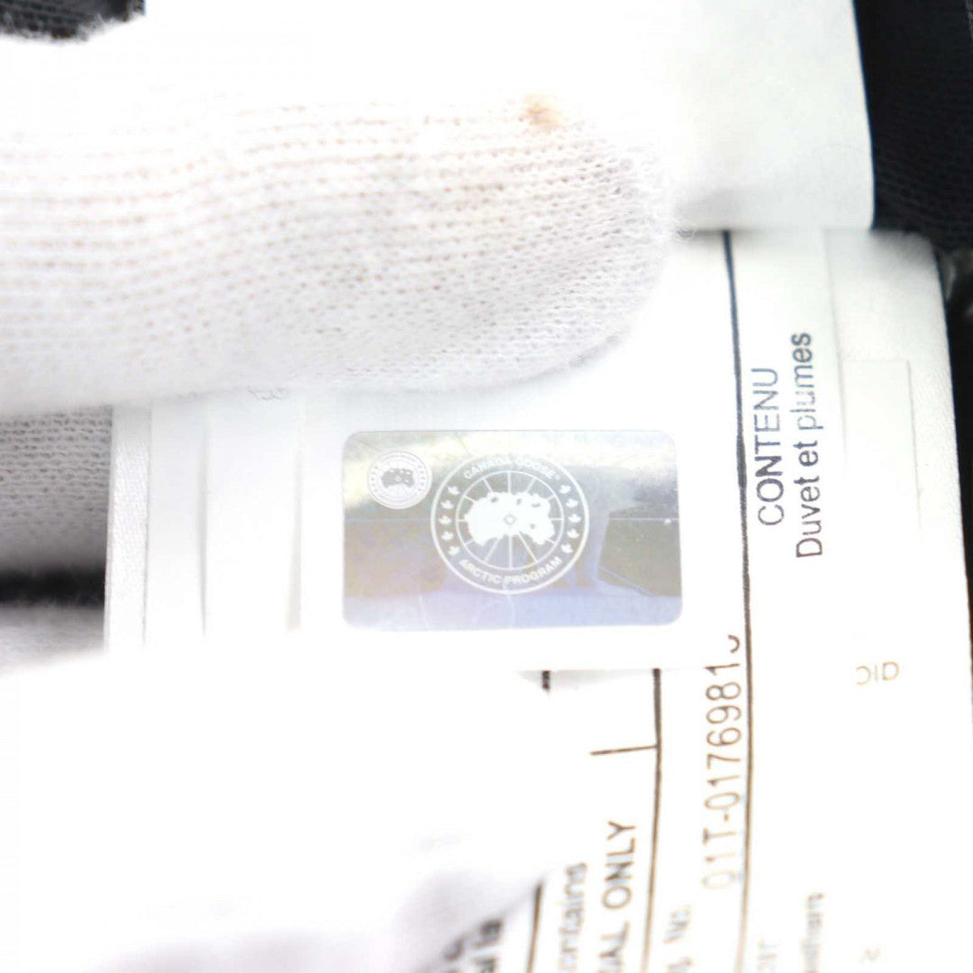 CANADA GOOSE down coat 2608MB Outer: 100% nylon, Lining: 100% nylon, Part: 96% acrylic, Part: 4% polyurethane, Filling: 90% down Navy black WARWICK PARKA mens S Used Authentic