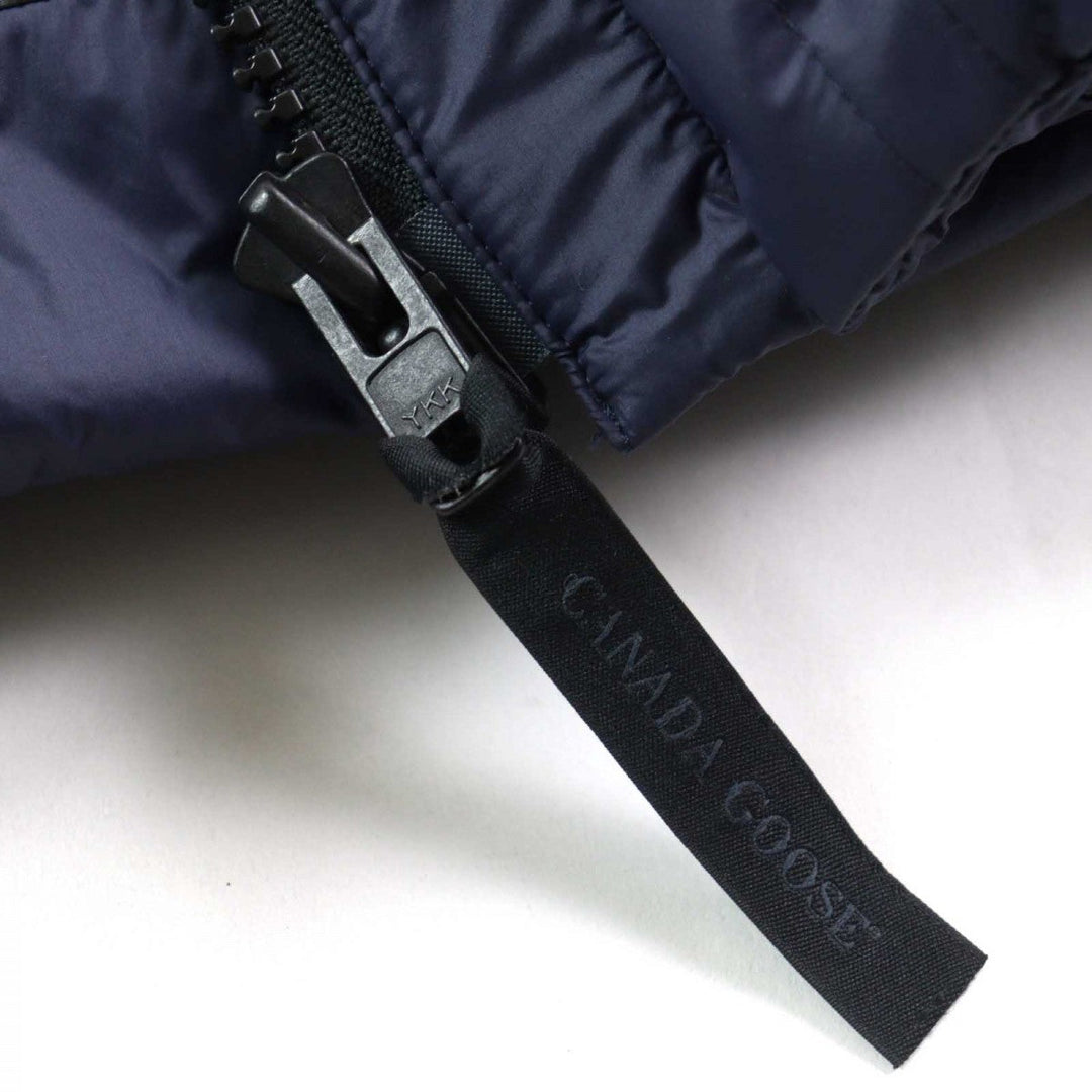 CANADA GOOSE down coat 2608MB Outer: 100% nylon, Lining: 100% nylon, Part: 96% acrylic, Part: 4% polyurethane, Filling: 90% down Navy black WARWICK PARKA mens S Used Authentic