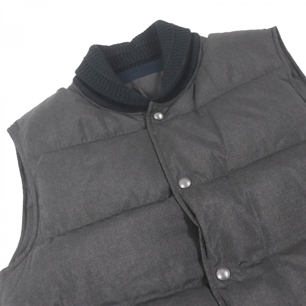 YVES SAINT LAURENT Vest 291930 Outer: 57% nylon, Outer: 43% polyester, Part: 100% wool, Lining: 50% cotton, Lining: 50% rayon charcoal mens 46 Used Authentic