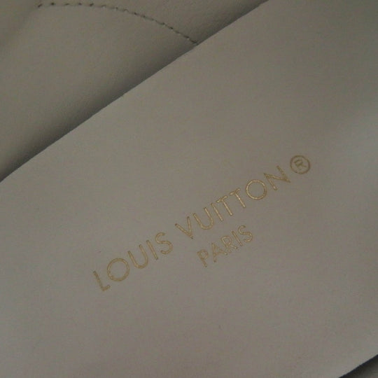 LOUIS VUITTON Low cut sneakers leather white timeout line 37.5