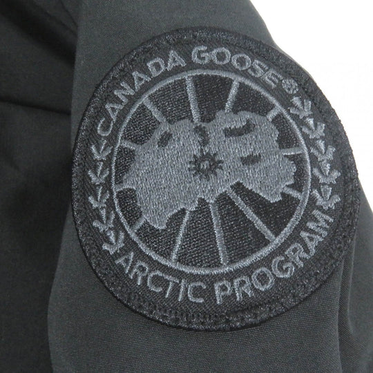 CANADA GOOSE Down jacket 4550MB Outer: 84% polyester, Outer: 16% cotton, Lining: 100% polyester, Part: 82% acrylic, Part: 15% polyester black Maitland Parka mens L Used Authentic