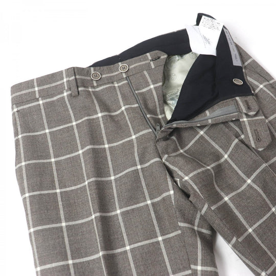 ETRO suit Outer: 100% wool, Lining: 100% silk, Sleeve lining: 60% acetate, Sleeve lining: 40% rayon Brown type mens 46 Used Authentic