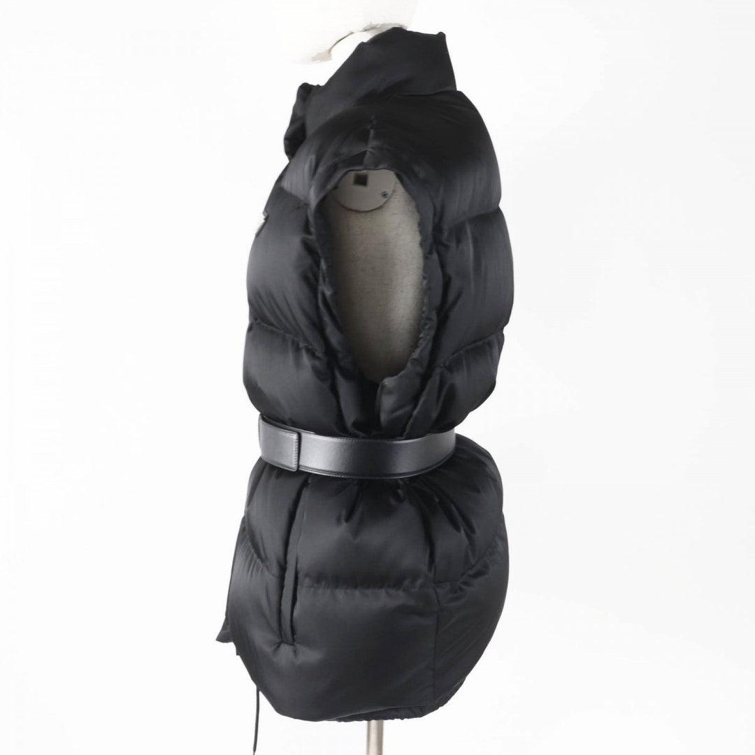 PRADA Down jacket 29L805 Main: Polyamide (Nylon) 100%, Fur: , Sleeve lining: Rayon 100%, Filling: Down 90%, Filling: Feather 10% black Women 36 Used Authentic
