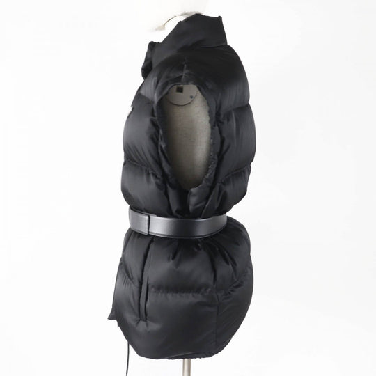 PRADA Down jacket 29L805 Main: Polyamide (Nylon) 100%, Fur: , Sleeve lining: Rayon 100%, Filling: Down 90%, Filling: Feather 10% black Women 36 Used Authentic