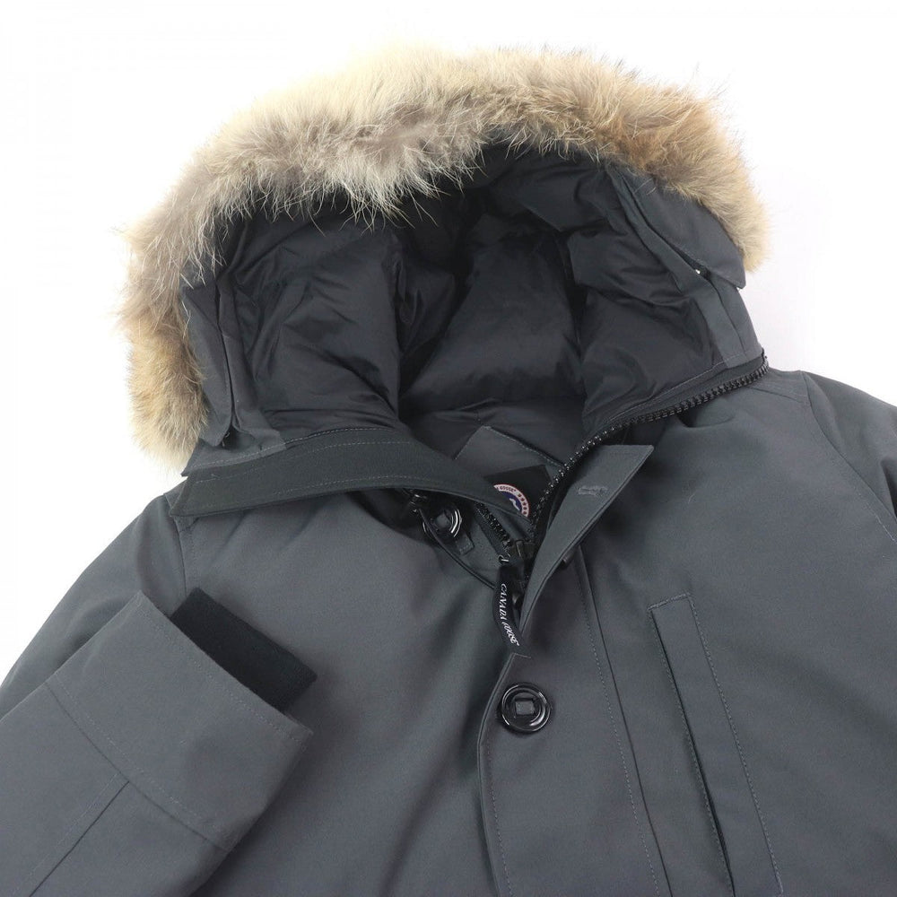 CANADA GOOSE Down jacket 3426MA Main: 85% polyester, Main: 15% cotton, Lining: 100% nylon, Filling: 80% down, Filling: 20% feather gray CHATEAU PARKA mens S Used Authentic