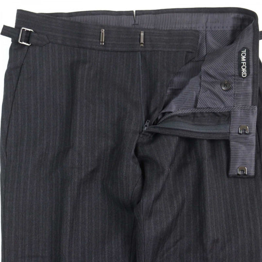 TOM FORD suit 24DL4W Outer: 100% wool, Lining: 50% silk, Lining: 50% rayon Grey Stripe Pattern WINDSOR Windsor mens 44 Used Authentic