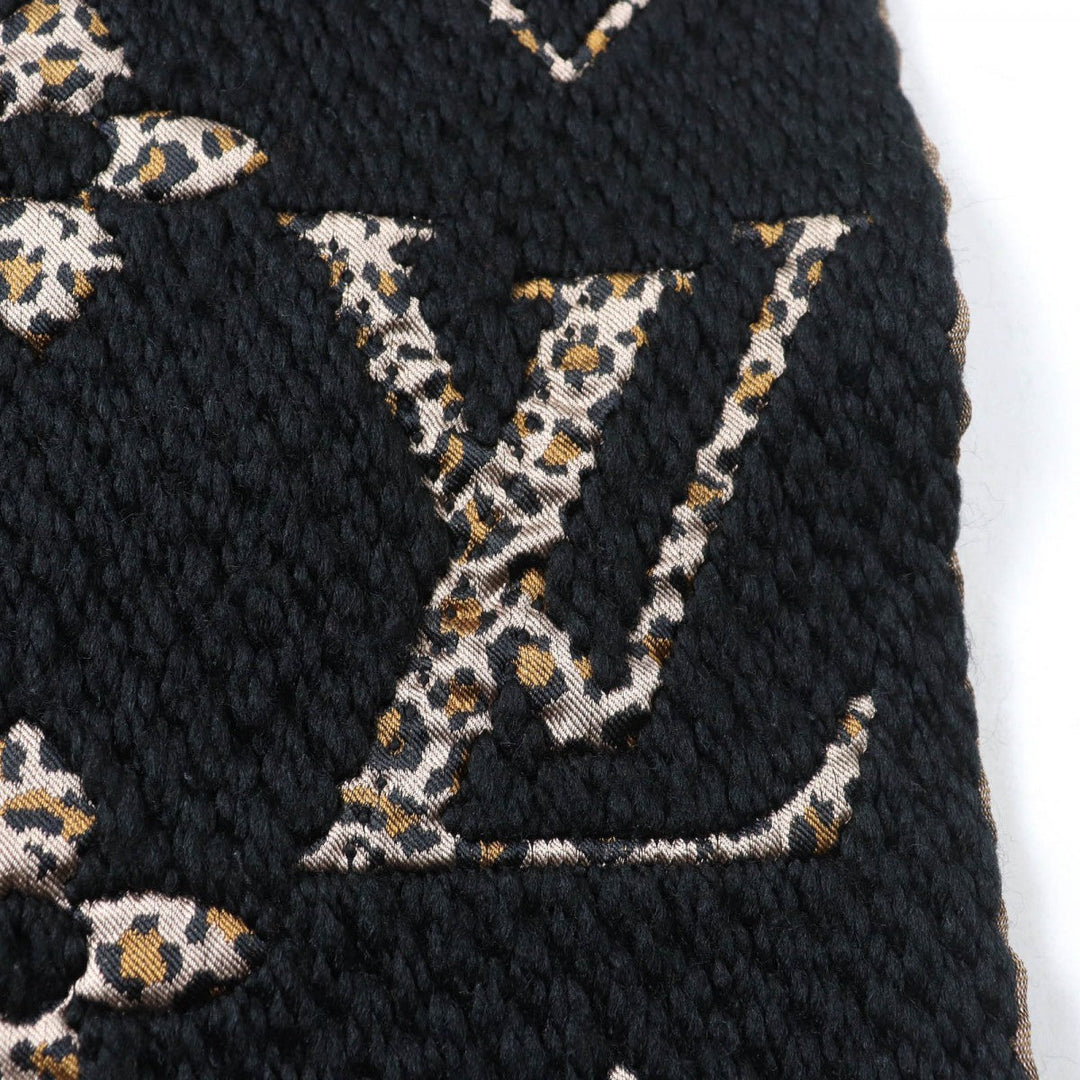 LOUIS VUITTON Scarf M75885 Main: 74% wool, Main: 26% silk Black beige Escharpe Giant Monogram Jungle Women Used Authentic