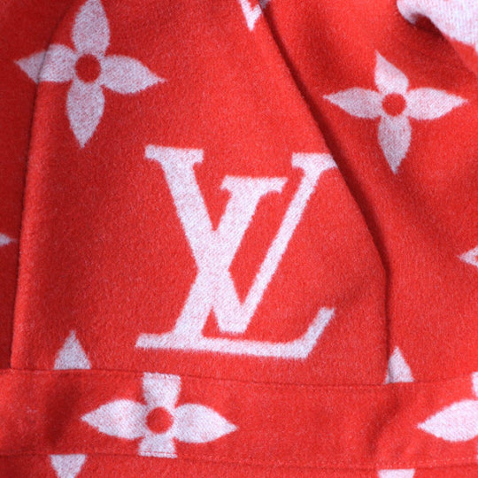 LOUIS VUITTON coat Main: 99% wool, Main: 1% silk, Part: 85% wool, Part: 14% nylon, Part: 1% polyurethane Red Women 38 Used Authentic