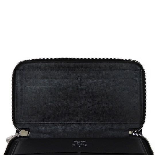LOUIS VUITTON Long Wallet Purse M30056 Taiga leather (stamped) Noir Taiga Zippy Organizer NM