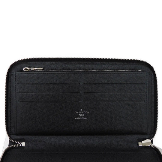 LOUIS VUITTON Long Wallet Purse M30056 Taiga leather (stamped) Noir Taiga Zippy Organizer NM