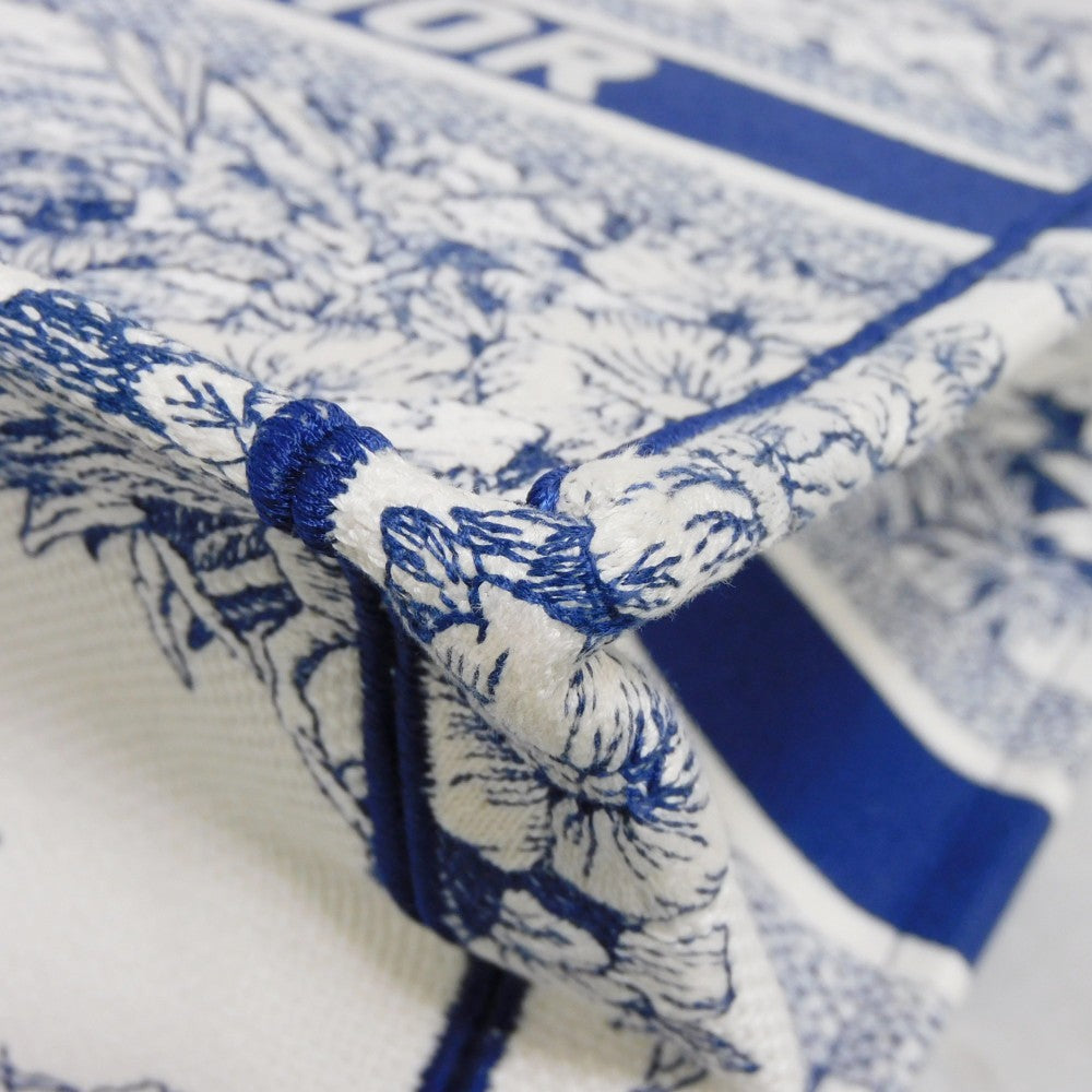 Dior Tote Bag M1296ZRVX_M933 cotton Ecru White x Blue compass rose book tote medium
