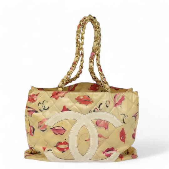 Chanel Chain Tote Bag Vinyl White CC Logo Quilted Pattern Women's Handbag