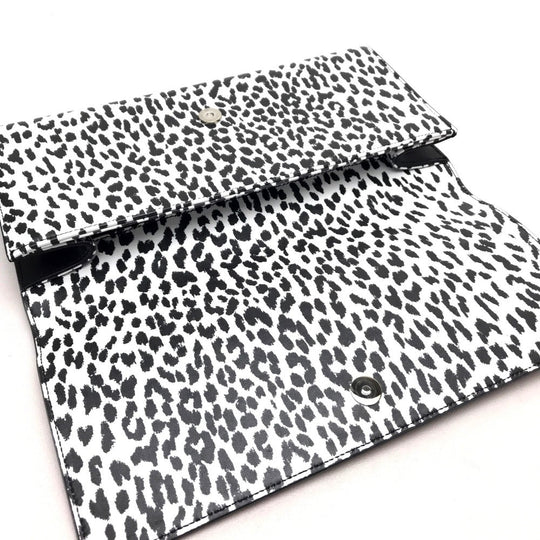 SAINT LAURENT PARIS Clutch bag 326079 Calf leather black Cassandra Leopard Women Used Authentic