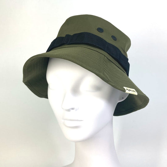 MONCLER hat G20913B00024 polyester khaki Hats, hats, bob hats Grenoble embroidery unisex(Unisex) Used Authentic