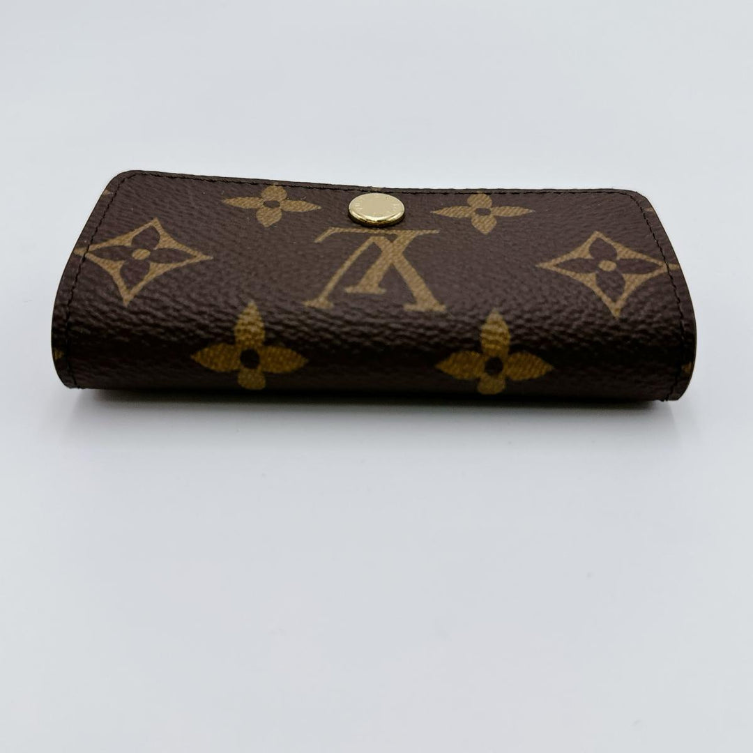 LOUIS VUITTON Key case Key holder  M69517 Monogram canvas Brown Monogram Multicles4