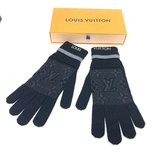 LOUIS VUITTON Glove M73470 wool black Gon My Monogram Eclipse mens Used Authentic