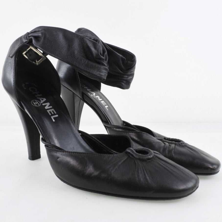 CHANEL pumps Calfskin black Women 36 1/2 Used Authentic