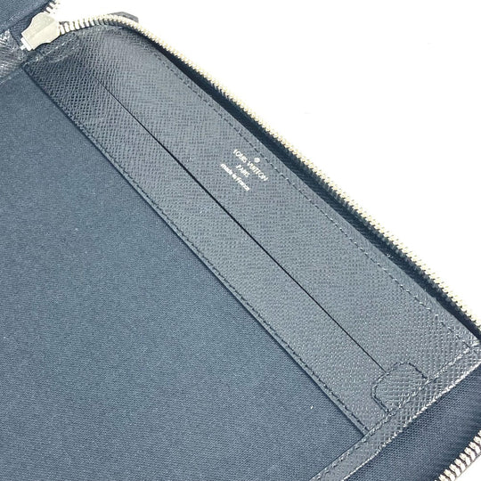 LOUIS VUITTON Clutch bag M32612 Taiga Leather black Taiga Vladimir unisex(Unisex) Used Authentic